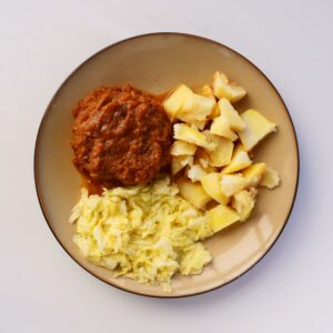 Gehaktbal met spitskool en aardappeltjes